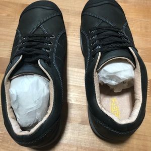 Black Leather Hiking or Biking Shoe Keen